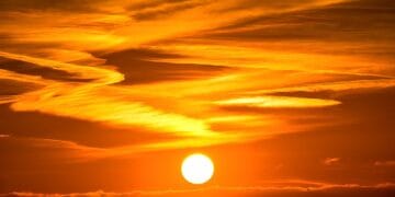 Temperaturi de peste 40 de grade într-un oraș din România! Asfaltul s-a topit la propriu!