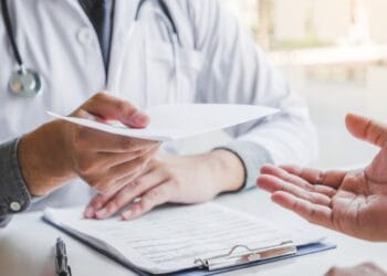 O singură descoperire care zguduie sistemul medical. Peste 1 milion de concedii medicale extrem de suspecte!