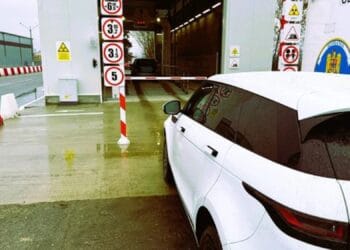 Controale stricte la frontieră! O țară impune reguli atunci când turiștii vor să o viziteze! Nu se mai tolerează migrația ilegală!