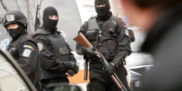 Vindeau cocaină și canabis și au intrat în atenția procurorilor DIICOT! Traficanții au fost reținuți!