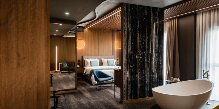 Hoteluri de 5 stele într-o locație din România! Stabilimente de lux în locuri celebre. Turismul de business se extinde!