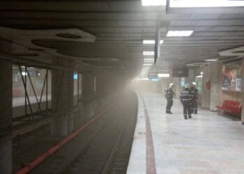 Pagube de aproape 300 de mii de dolari, după ce a dat foc la metrou! Bărbatul a protestat față de sentința de divorț!