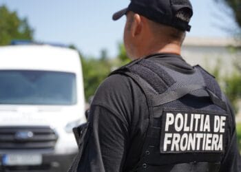 Un polițist a fost prins când încerca să fure… A fost oprit cu mai multe focuri de armă după o urmărire ca-n filme!