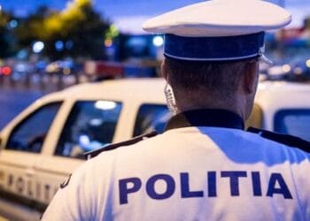 S-a dat alerta! Un șofer periculos este căutat de polițiști. Ce manevră a executat chiar pe „drumul morții”