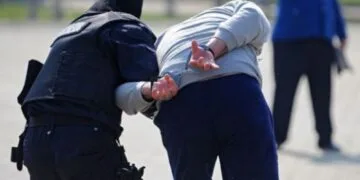 Bărbat reținut după ce a dat o lovitură de 60.000 de euro! Din ce marfă a făcut atâta pagubă…