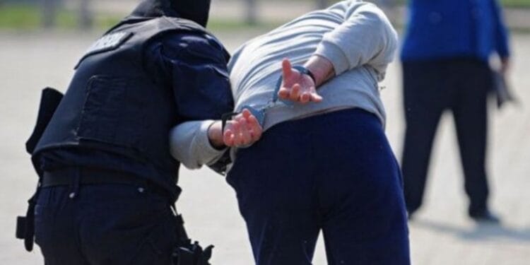 Bărbat reținut după ce a dat o lovitură de 60.000 de euro! Din ce marfă a făcut atâta pagubă…