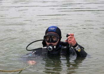 Bărbat dispărut într-un lac de acumulare. De două zile este căutat de scafandri!