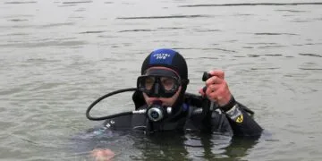 Bărbat dispărut într-un lac de acumulare. De două zile este căutat de scafandri!