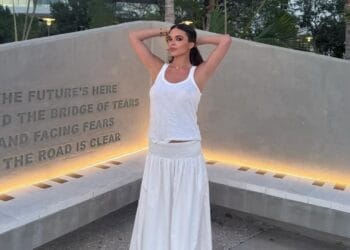 Fiica unui politician din România ajunsă la Consulatul din New York, după o lună de muncă, rechemată în țară și scoasă din MAE