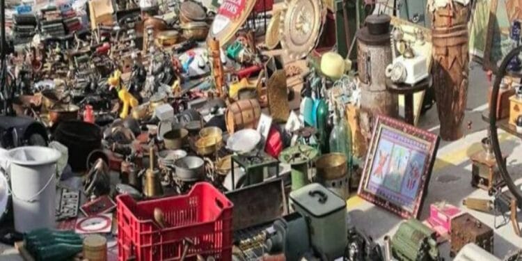 Vânătoarea de comori. Un tânăr a dat lovitura într-un târg de vechituri. S-a îmbogățit peste noapte după ce a achiziționat un produs de doar 16 euro