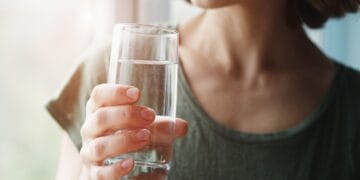 Un mit care trebuie DEMONTAT: Dacă nu simți sete, înseamnă că ești bine hidratat