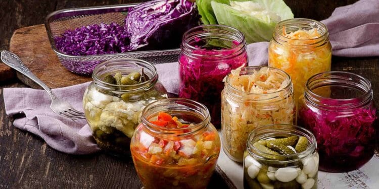 Care sunt cele 5 băuturi care îmbunătățesc sănătatea intestinală, pe Caniculă, potrivit experților