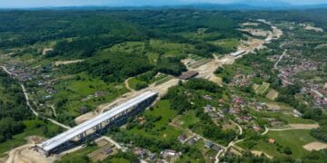Primul tunel veritabil de autostradă din România este în județul Argeș. Când se deschide circulația rutieră pe Autostrada A1 Sibiu-Pitești, secțiunea Tigveni – Curtea de Argeș? Se întâmplă mult, mult mai devreme!