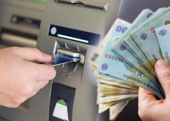 Dispar banii lichizi! Primul stat care va renunța la plata cu monedă fizică. Ce se va întâmpla cu cei care nu au conturi bancare