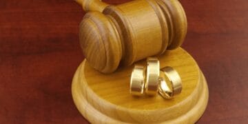 Un bărbat, a făcut o nuntă ca-n filme, deși era căsătorit. Respectivul este medic și a fost trimis în judecată. Ce au decis magistrații în cazul infracțiunii de bigamie