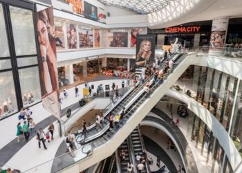 Centru comercial de proporţii într-un cartier rezidențial! Grupul imobiliar are legături cu familia regală britanică