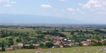 Ministrul Muncii: ”Într-un sat s-au îmbolnăvit brusc aproape toți locuitorii. Cu o lună înainte erau perfect sănătoși”