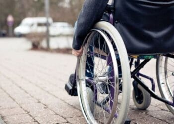 S-a prefăcut că are dizabilități și a luat mulți, mulți bani, ani de zile! Poliția a intrat pe fir și a descoperit ce făcea bărbatul!