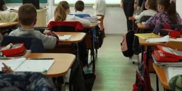 Într-un proiect al Ministrului Educației, pentru eficientizarea învățământului, vor dispărea 900 de poziții de director! Se vor întoarce la catedră!