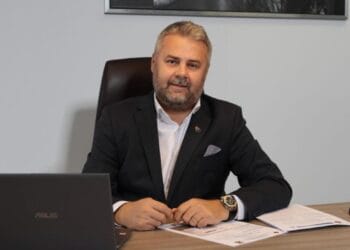 Cu rădăcini adânci în Câmpulung Muscel, un mare șef la Stat, a tăiat la sânge cum nu ar fi făcut nimeni niciodată! Așa ceva rar mai vezi!