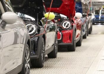 Ministrul Mediului: „Bugetul nu poate să acopere 37.000 de lei”. Din acest motiv voucherul pentru maşini electrice va fi modificat, apoi imediat lansat în zilele după ce a fost pus în transparenţă