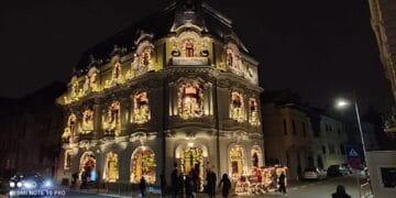 LIBERTE la Mița Biciclista! Un gest simbolic cu ecou global! Clădirea emblemă a Capitalei redevine vizibilă, tangibilă, aproape de oameni! 