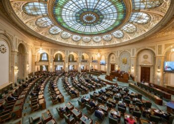 Achiziții de ”noaptea minții” la Senatul României! Cumpărăturile de lux de la Bigotti, sunt personalizate, spun reprezentanții Senatului!