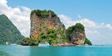 Un antreprenor și-a cumpărat o insulă lângă Singapore! Omul vrea să-și facă propriul stat!