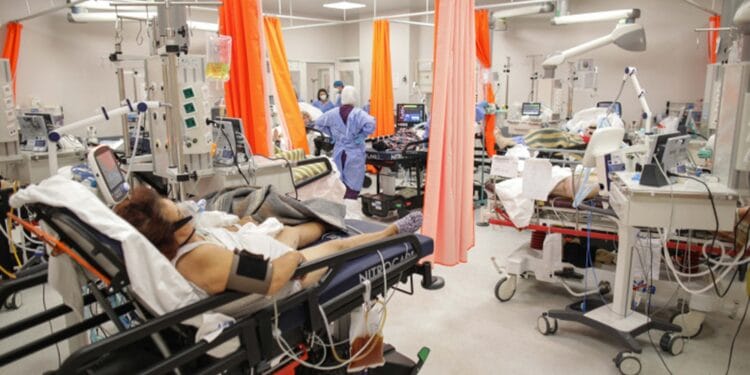 Guvernul a venit cu un set de măsuri privind sistemul sanitar. Spitalele ar putea primi bani în funcție de calitatea serviciilor și numărul de pacienți!