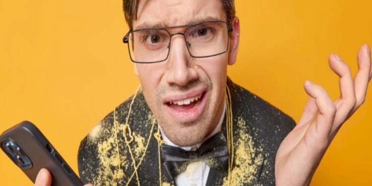 Rețeaua Orange a picat în toată România. Doar apelurile pe whatsapp mai funcționează. Oamenilor li se închide apelul în nas!