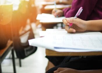 Sutele de mii de elevi care așteptau a doua șansă la examenul maturității ar putea să rămână fără acest drept