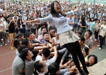 Bacalaureatul din China, cel mai terifiant examen al maturității, de pe glob! Pedeapsă până la 7 ani cu închisoarea, pentru copiat!