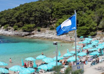 Unde sunt de găsit cele 6 plaje „Blue Flag” ale României: lux, curățenie și servicii premium