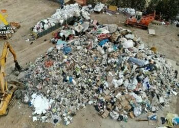 Trupurile unor bărbați au fost descoperite la o groapă de gunoi. Pe ambele erau urme de violență!