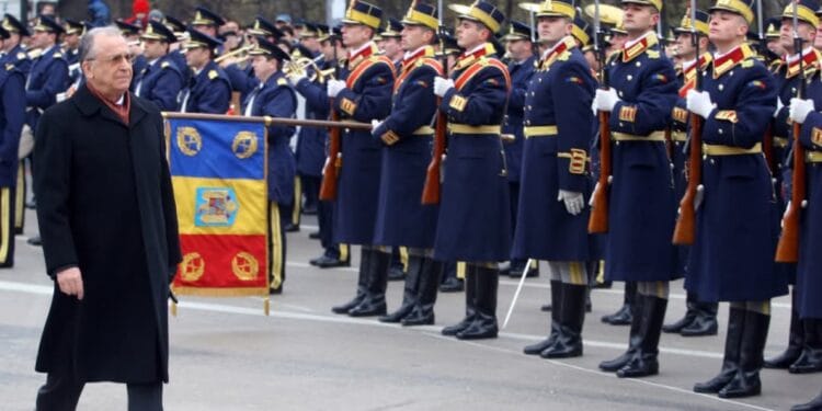 Ce avere lasă în urmă, președintele „sărac și cinstit”, cine o moștenește deși nu are copii. Ce venituri avea Ion Iliescu din pensie și alte indemnizații!