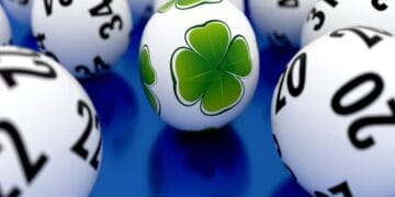 Furt cu noroc chior. Doi bărbați au câștigat o avere imensă la loto, după ce au furat un card plin cu bani