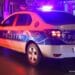 Un bărbat a intrat cu mașina în sediul Poliției! A avariat mai multe autoturisme și a rupt bariera! Șoferul avea o alcoolemie foarte mare!