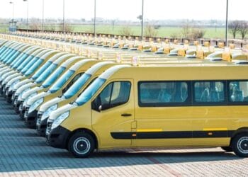 Ministrul Investiţiilor a mobilizat Corpul de Control pentru a descoperi modul de achiziție a microbuzelor școlare!