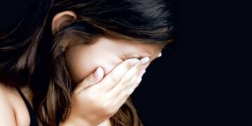 Minoră agresată sexual de un bărbat de 75 de ani! Bătrânul a fost arestat preventiv pentru 30 de zile!