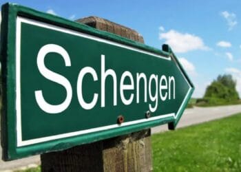 Bulgaria intrată recent în Schengen oferă vize de AUR. Cine sunt norocoșii pentru care această țară își deschide brațele larg