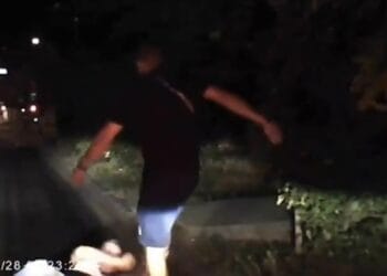 Șofer de transport alternativ bătut crunt de un client! Polițiștii îl caută pe atacator!