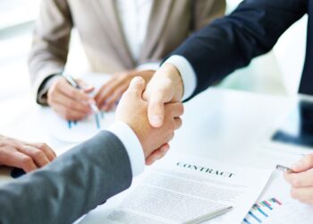 Ministrul Finanțelor pune tunurile pe firmele fantomă! SRL-urile cu un leu capital social, dispar!