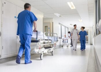 Tratament pentru o formă de cancer. Cum pot beneficia persoanele cu probleme de noul tratament!