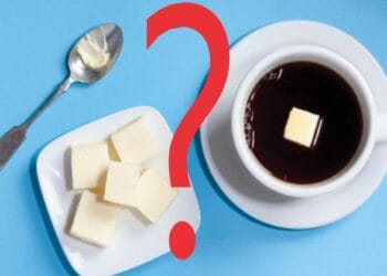 De ce unii pun unt în cafea dimineața? Ei știu de beneficiile miraculoase. Acestea te vor surprinde și pe tine dacă faci asta!