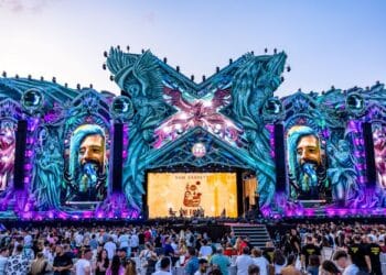 Ediția aniversară UNTOLD X a adunat în ziua a doua a festivalului peste 120 de mii de iubitori ai muzicii!