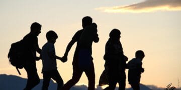 Poliția de Frontieră a descoperit cinci migranți irakieni în mașina unui român! Doi erau în portbagaj! 