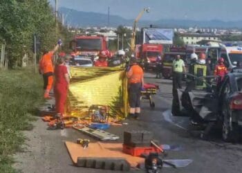 TRAGEDIE! Tatăl și fiul decedați într-un accident rutier! Bărbatul, polițist, tocmai își luase copilul de la școală!