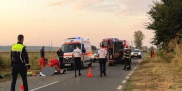 Tragedie mortală. Alte trei persoane au fost rănite într-un accident rutier în care a fost implicată și autospeciala de Poliție