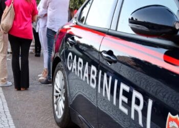 Român pericol public în străinătate. E căutat în Italia, după ce a evadat din domiciliu, a furat mai multe mașini și a băgat mulți oameni în spital