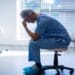 A ȘOCAT lumea medicală. De la bisturiu la scandal: Doctorul care și-a ruinat cariera cu o postare online